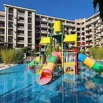 Studio/free Yoga&aqua Aerobic * Σάνι Μπιτς