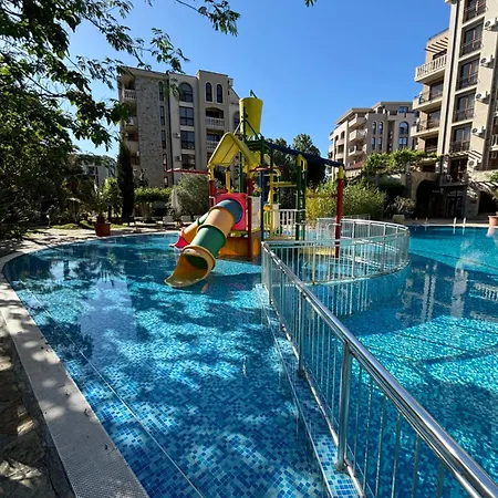 Studio/free Yoga&aqua Aerobic *